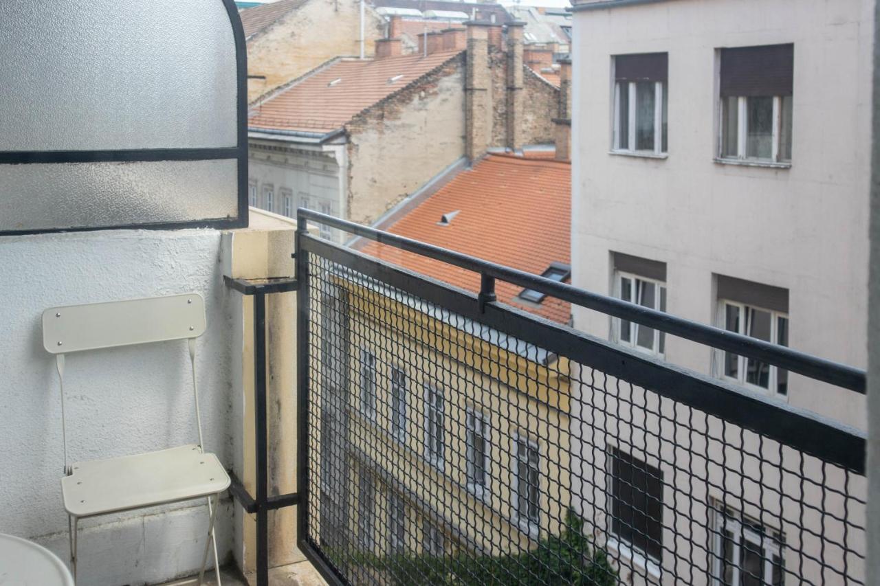 D.Five Iranyi Apartment Budapest Luaran gambar